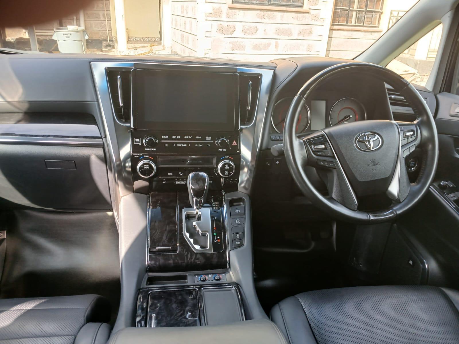 TOYOTA ALPHARD