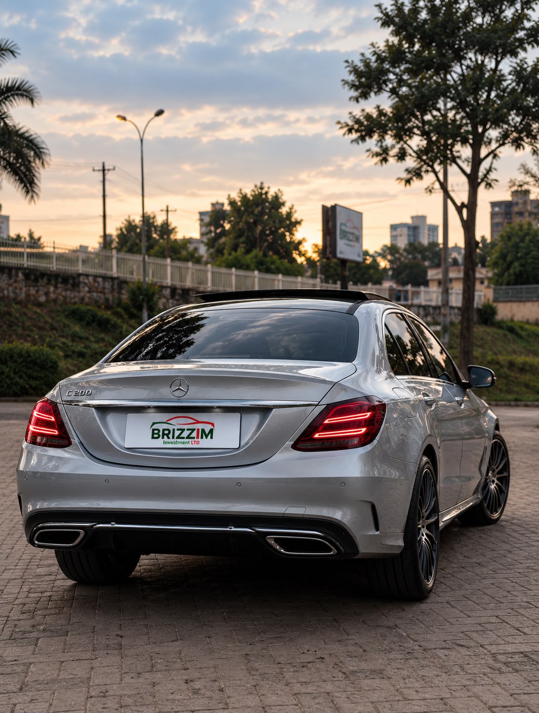 MERCEDES BENZ C200