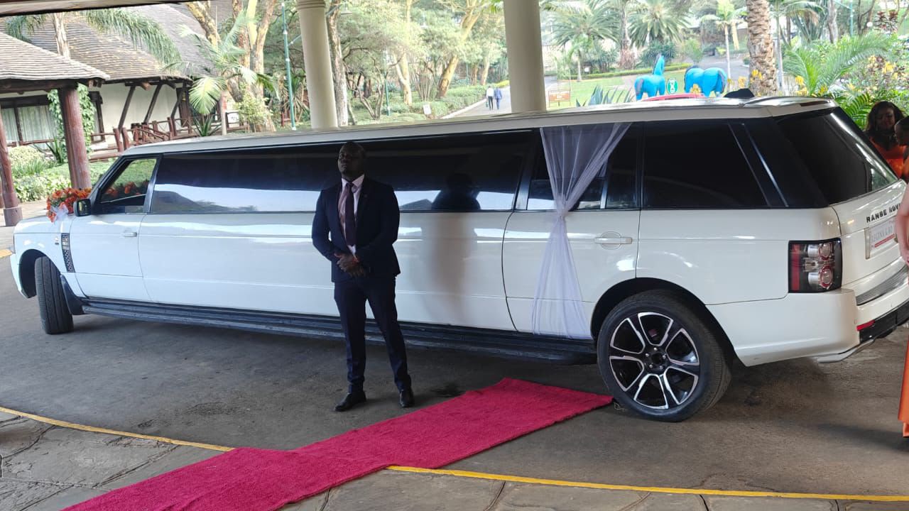 RANGE ROVER LIMOUSINE