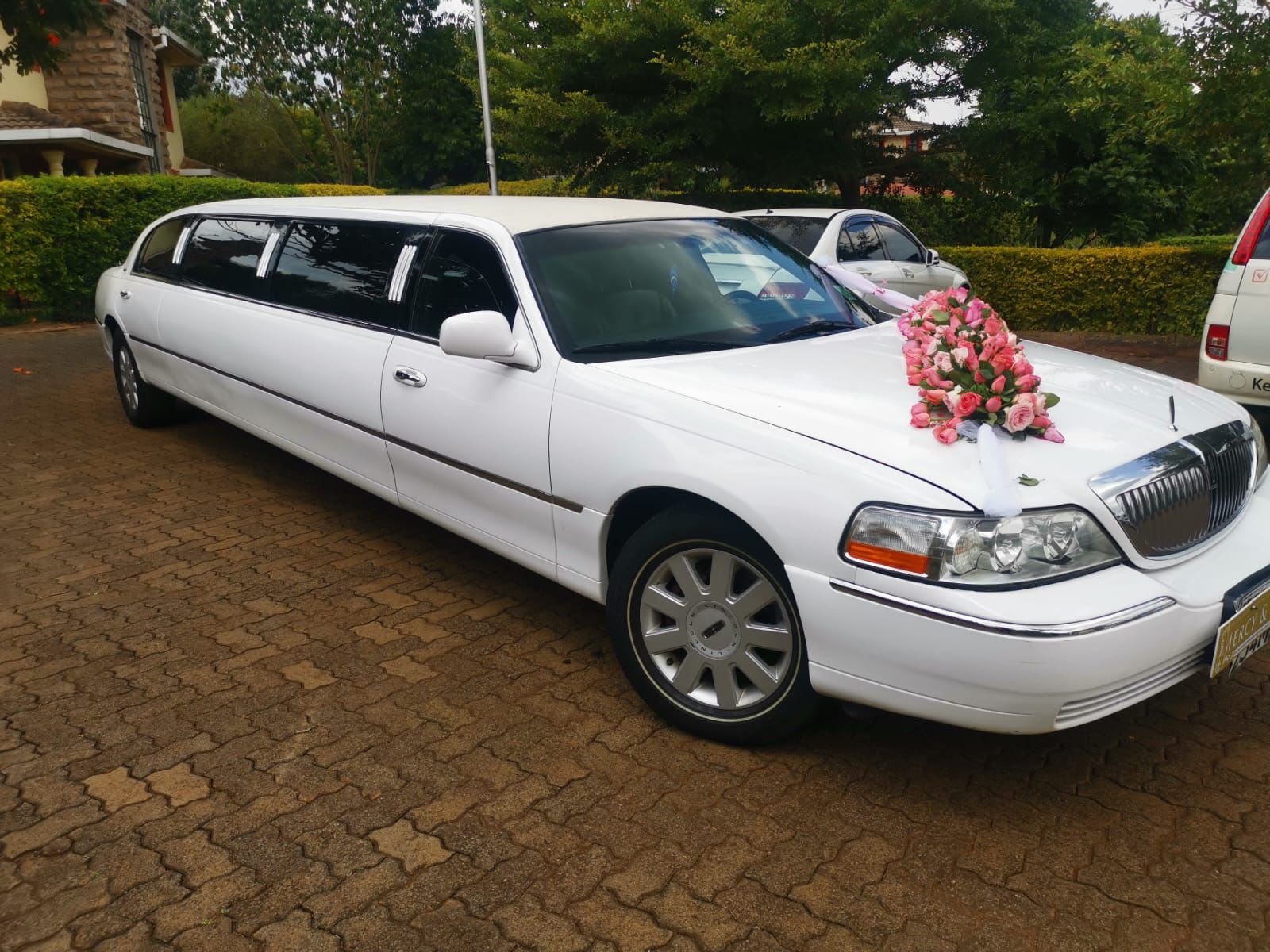 LINCOLN LIMOUSINE