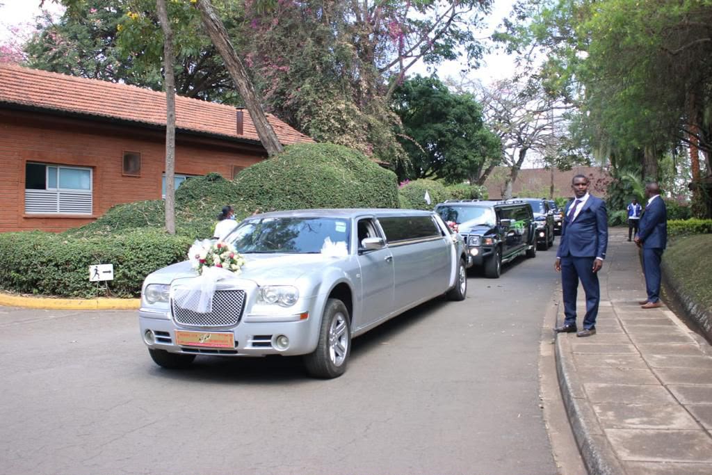 CHRYSTLER LIMOUSINE